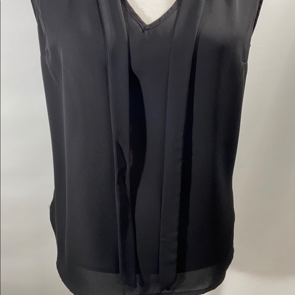 NWOT Sleeveless Top w/Lace Shoulder Details Black - Picture 5 of 14
